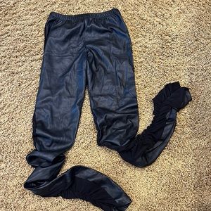 PLANET mixed media sexy faux leather leggings with rouched back  - flattering!